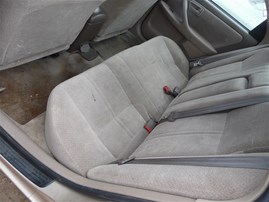 2000 TOYOTA CAMRY LE 4DR GOLD 2.2 AT Z19621